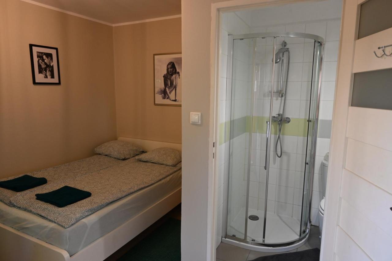 Pepe Hostel Warsaw Exterior photo